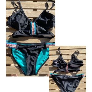Black bikini